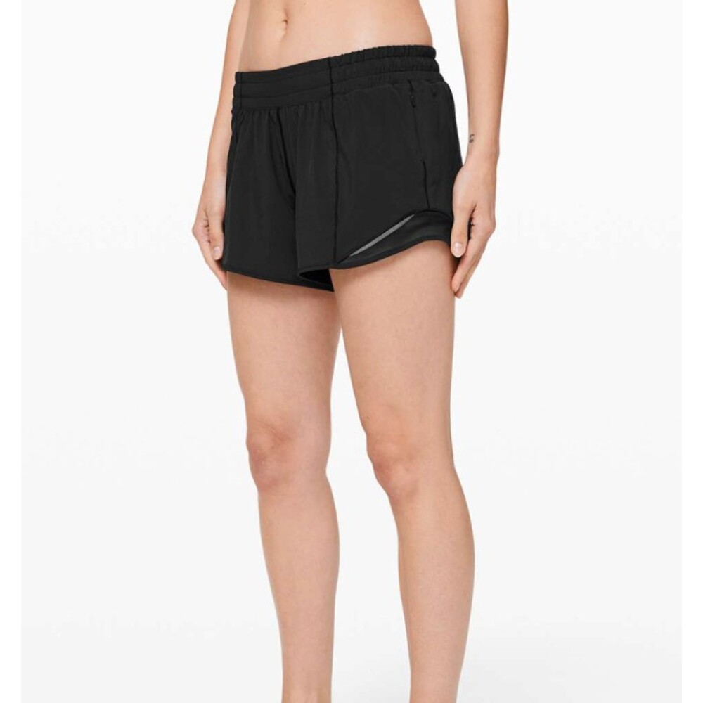 Lululemon Hotty Hot Short 4" Black Size 4 - Picture 2 of 5